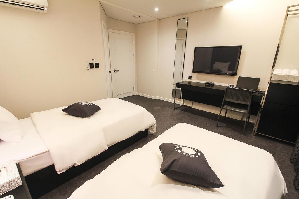 Hotel Cullinan Daechi Seoul Bagian luar foto
