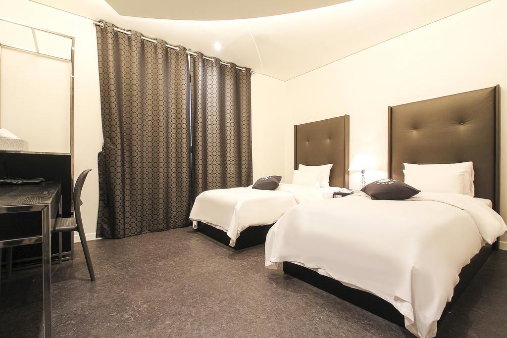 Hotel Cullinan Daechi Seoul Bagian luar foto